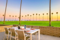 Book Newport Beach Hotels, Accommodation Los Angeles Accommodation Los Angeles