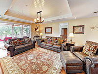 New Listing Lakefront Beauty w/ Boat Launch home Accommodation Los Angeles