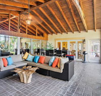 North Fort Myers House on Canal - Pool  Dock - Accommodation Los Angeles
