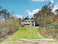 Ocean-View Sunrise Cottage - Steps To Beach Cottage Accommodation Los Angeles