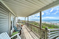 Oceanfront Emerald Isle Home with Beach Access Accommodation Los Angeles