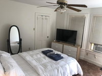 One bedroom in a shared half double house Accommodation Los Angeles