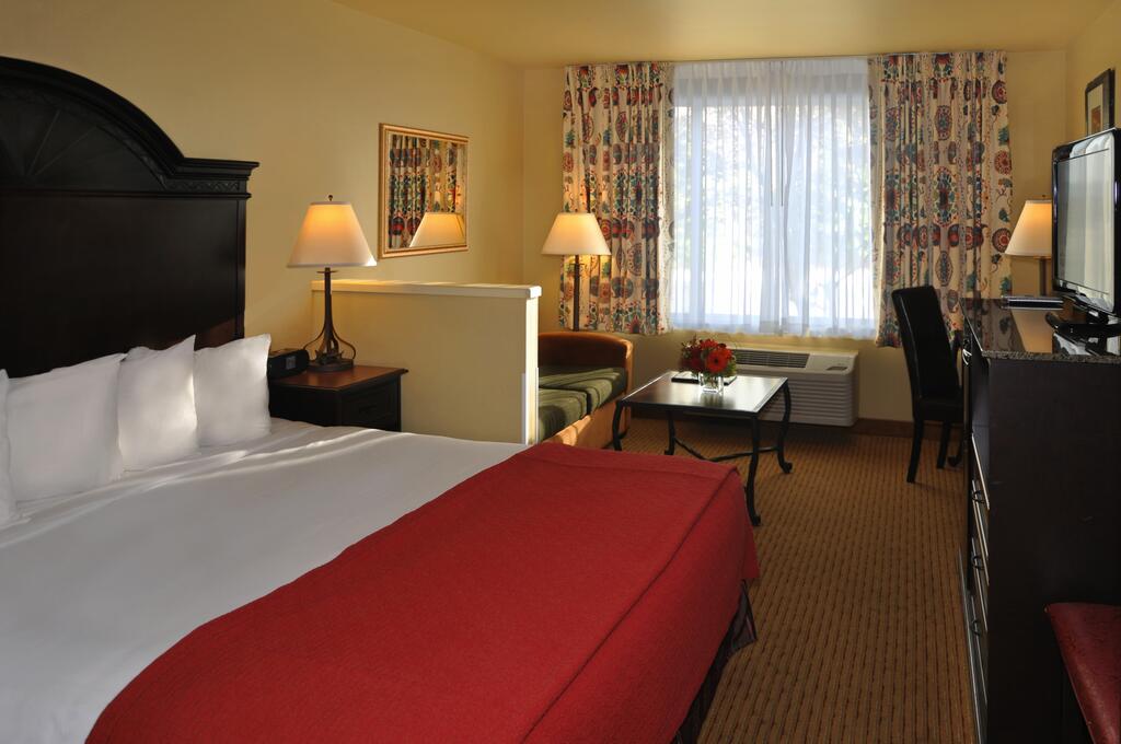 Oxford Suites Redding - thumb 2