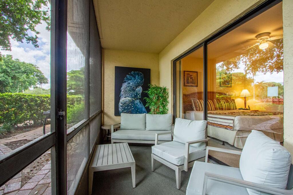 Park Shore Resort, 1st Floor, Bldg.A, End Unit - thumb 0