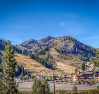 Peak Views - Accommodation Los Angeles