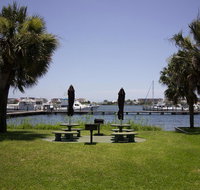 Pirates' Bay Marina - Accommodation Los Angeles