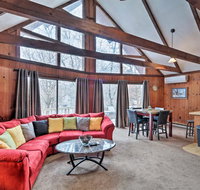 Pocono Getaway with BBQ - 20 Mi to Camelback Mountain! - Accommodation Los Angeles