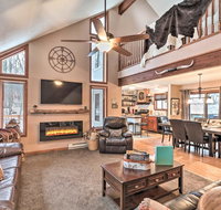 Pocono Mountains Retreat with Pool Table & Hot Tub! - Accommodation Los Angeles