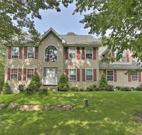 Poconos Home with Game Room, Fireplace, Deck&Hot Tub! - Accommodation Los Angeles