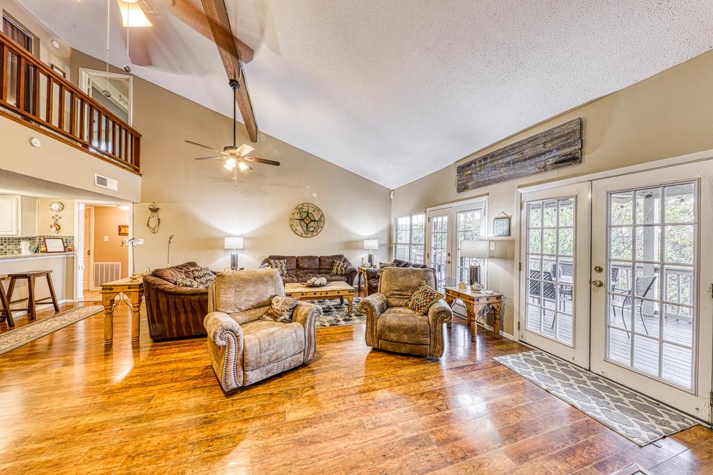 Point Venture Palace - thumb 2