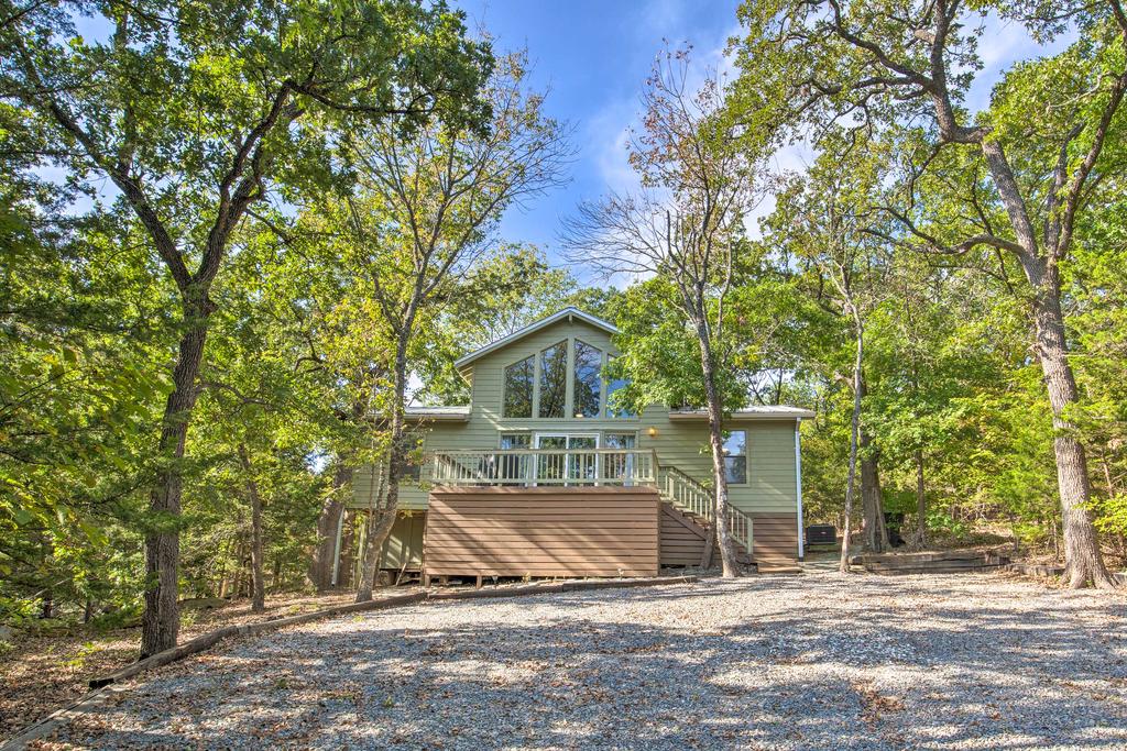 Pottsboro Cabin With Deck - 1 Mile To Lake Texoma! - thumb 2