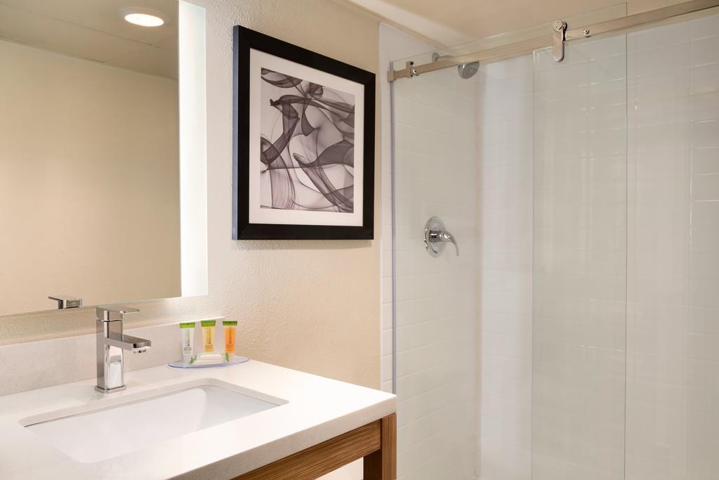 Ramada By Wyndham Clarion - thumb 0