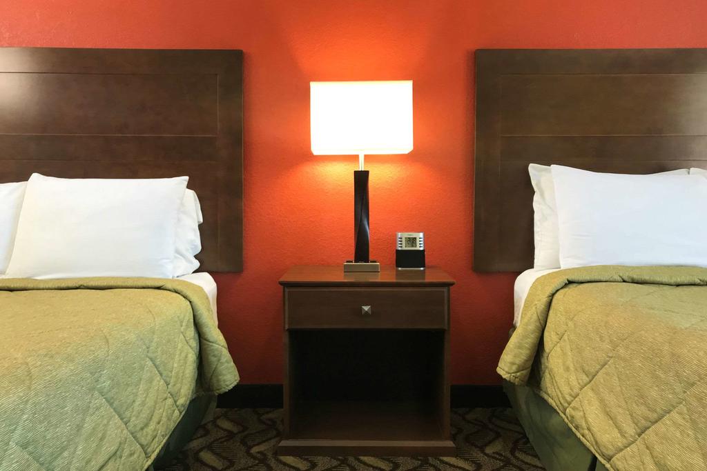 Rodeway Inn - thumb 3