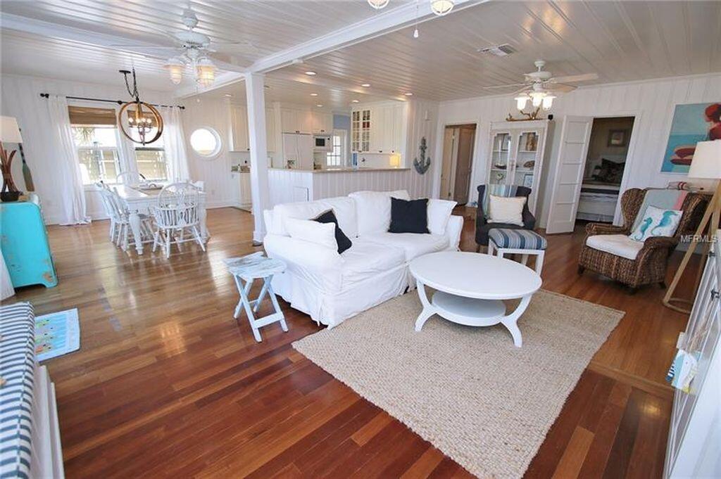 Sandcastle Villa Home - thumb 3