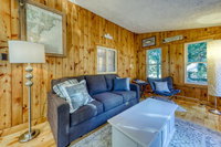 Sandy Feet Retreat - Beach House Accommodation Los Angeles