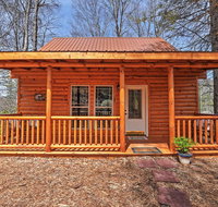 Secluded Roan Mountain Cabin with Deck  Hot Tub - Accommodation Los Angeles