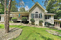 Serene 5-Acre Retreat - 2 Kitchens 3 Living Areas home Accommodation Los Angeles