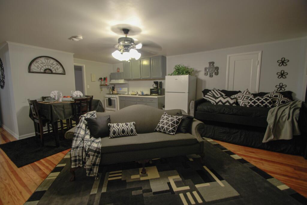 Serenity In Sapulpa 15 Minutes To Downtown Tulsa - thumb 2