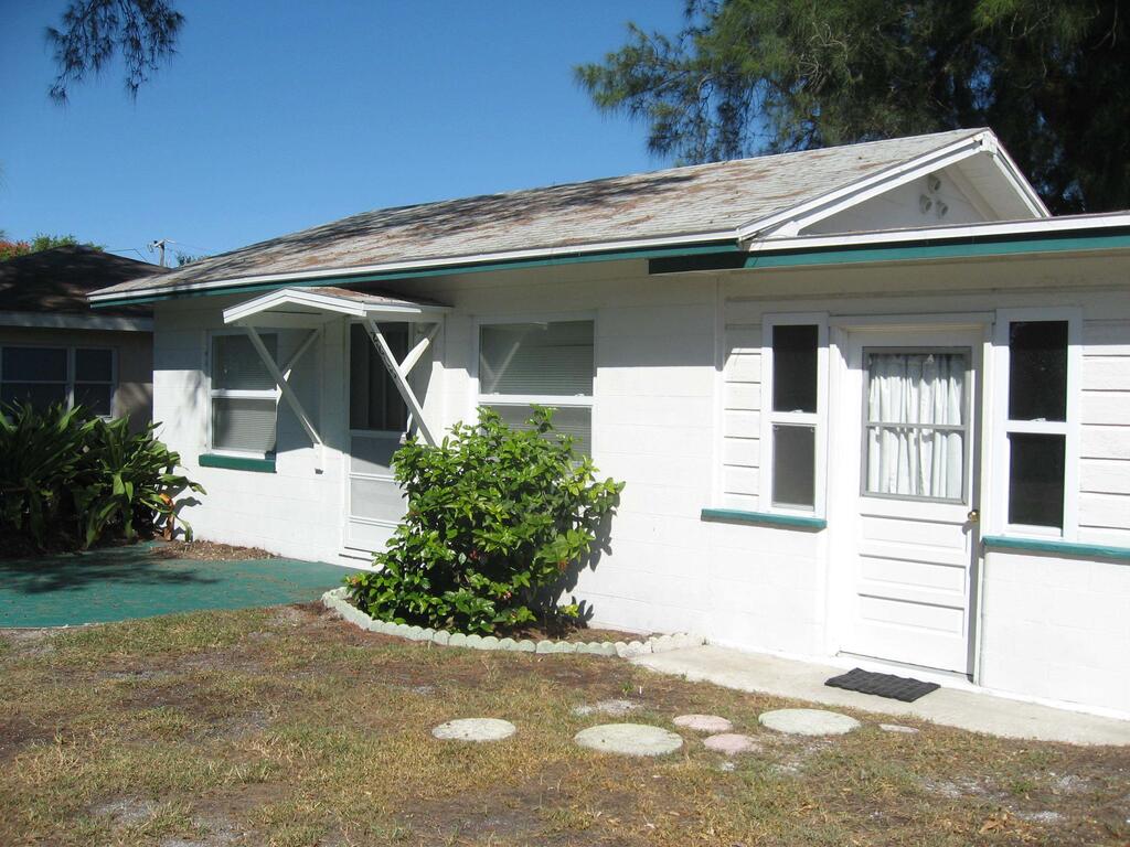 Shore Leave Private Cottage - thumb 0