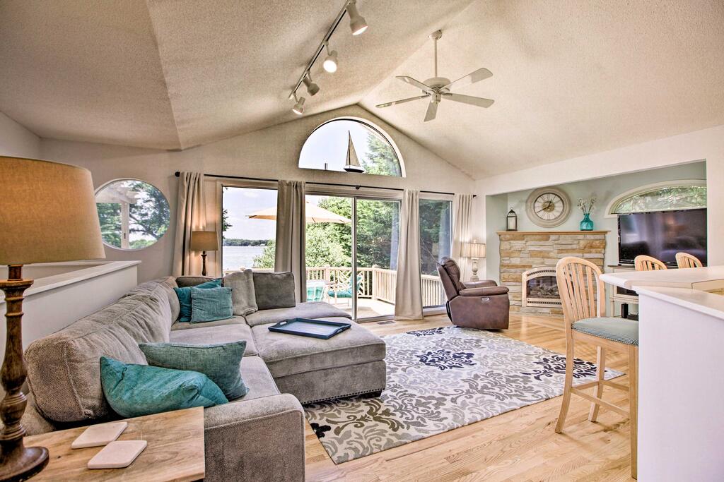 Smith Mountain Lake Home With Deck, Dock & View! - thumb 2