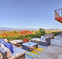 Southern CA Secluded Home with Vineyard, Pool & Views - Accommodation Los Angeles