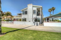 Summer Breeze Lower Accommodation Los Angeles