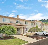 Super 8 by Wyndham Canonsburg/Pittsburgh Area - Accommodation Los Angeles