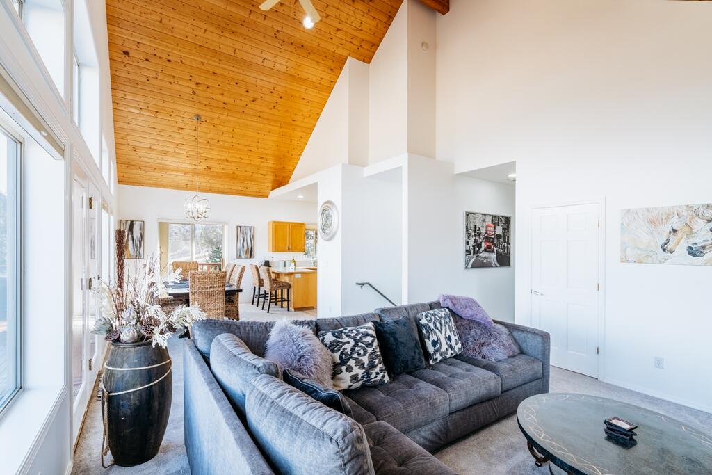 Tailwinds Farm, Secluded Estate On The River, Amazing Views Estate - thumb 3