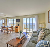 Truro Condo with Deck on Cape Cod National Seashore - Accommodation Los Angeles