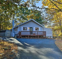 Updated Poconos Home with Pool, Lake & Beach Access! - Accommodation Los Angeles