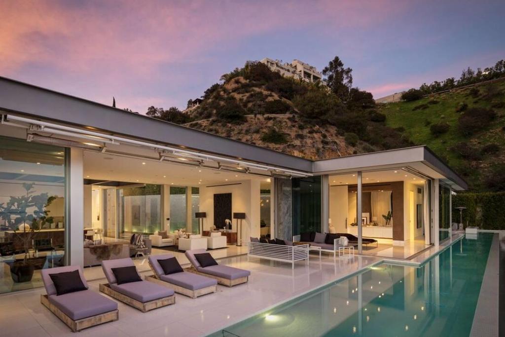 Villa Miles - thumb 1