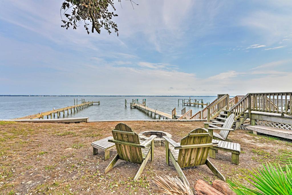 Waterfront Emerald Isle Home With Dock Access! - thumb 0