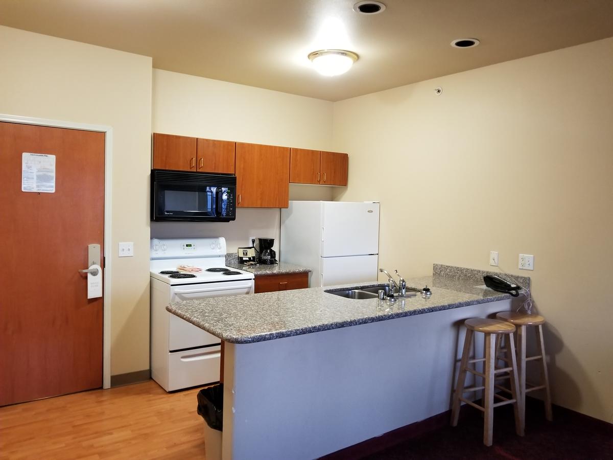 Grand View Inn & Suites - thumb 1