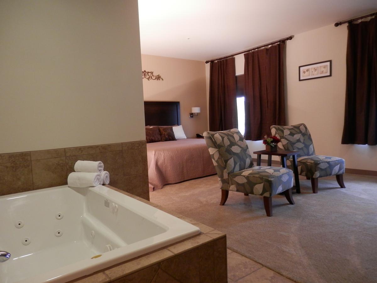 Grand View Inn & Suites - thumb 11