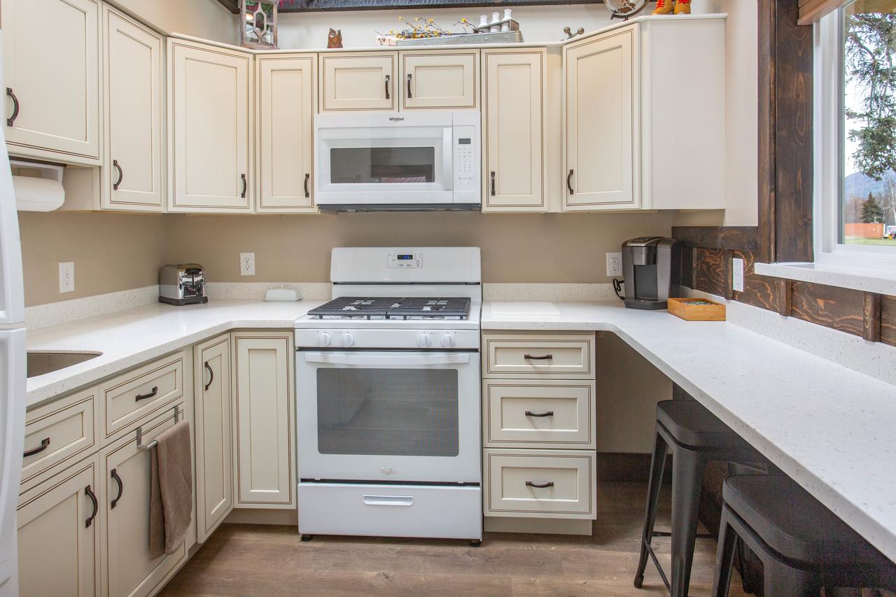 Pine Cottage At Alaska Backcountry Cottages - thumb 5