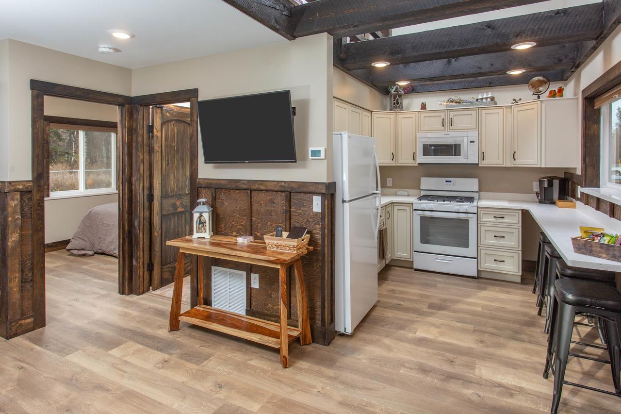 Pine Cottage At Alaska Backcountry Cottages - thumb 42