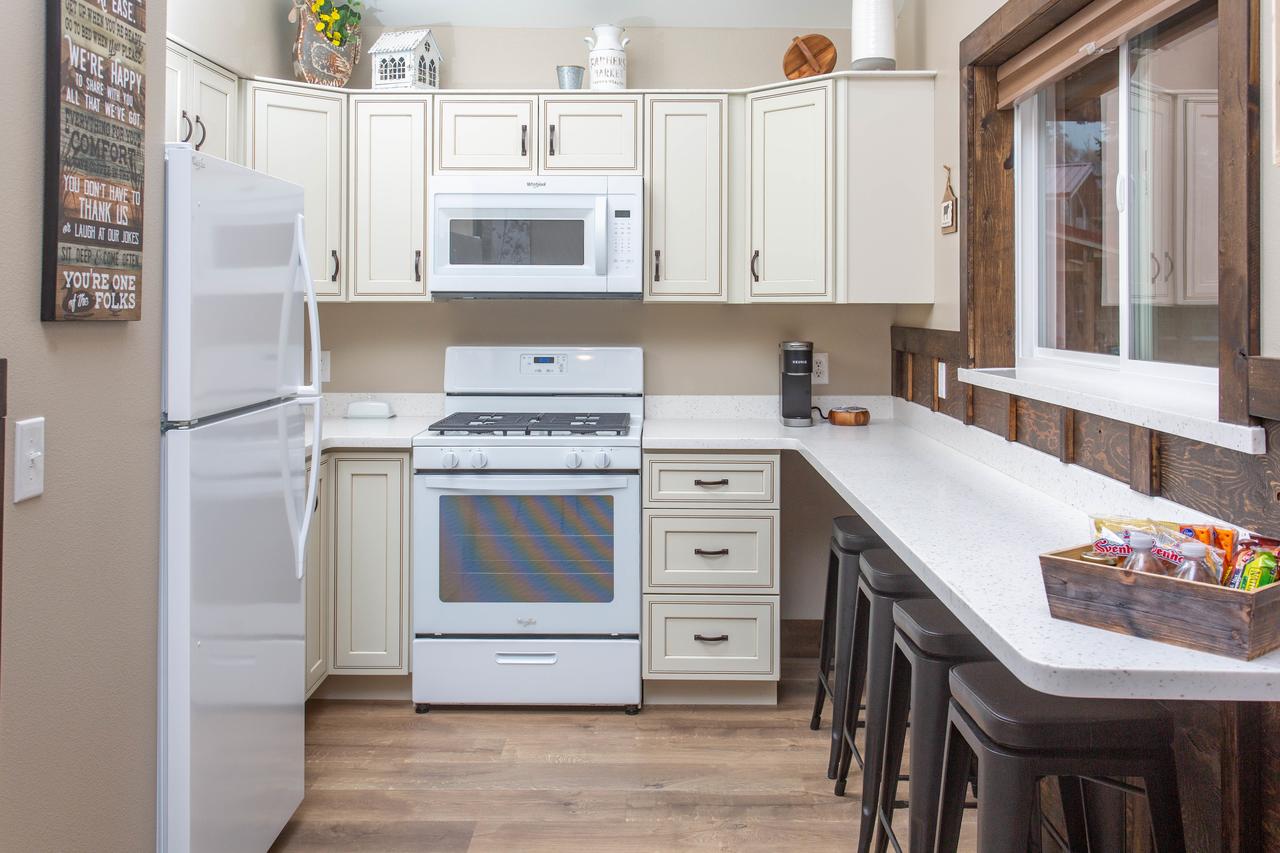 Pine Cottage At Alaska Backcountry Cottages - thumb 24