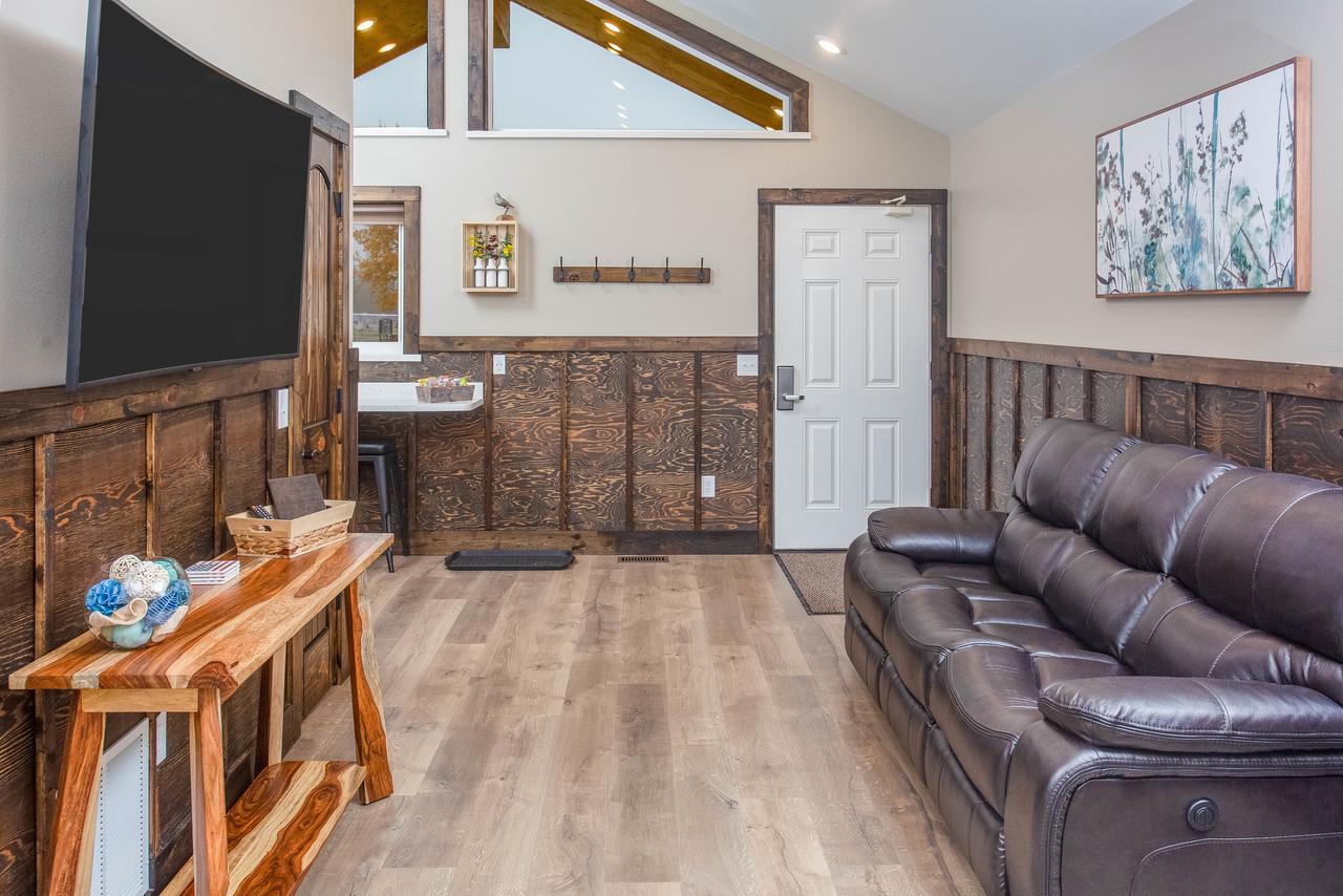 Pine Cottage At Alaska Backcountry Cottages - thumb 40