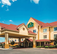 La Quinta by Wyndham Russellville - Accommodation Los Angeles