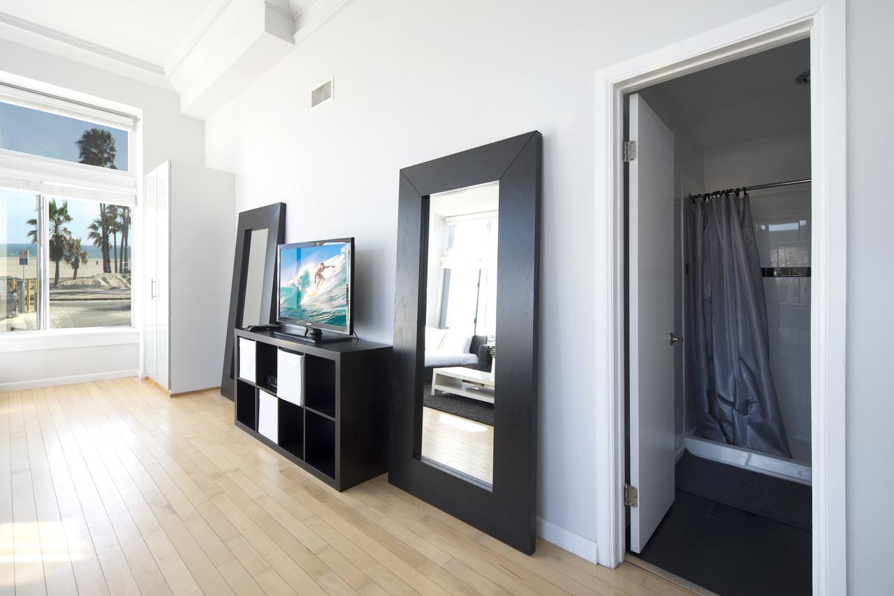 AIR Venice On The Beach - thumb 38