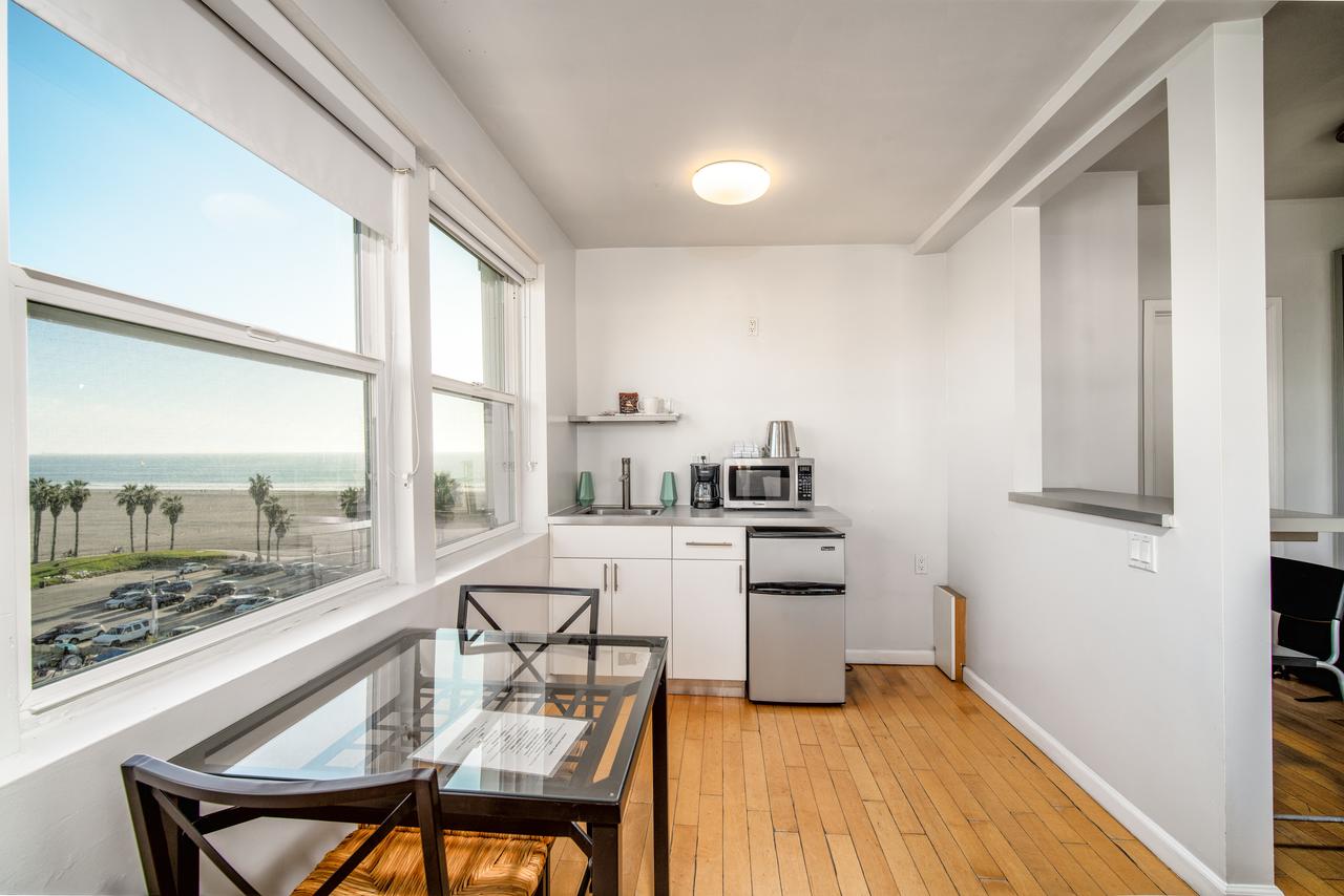 AIR Venice On The Beach - thumb 8