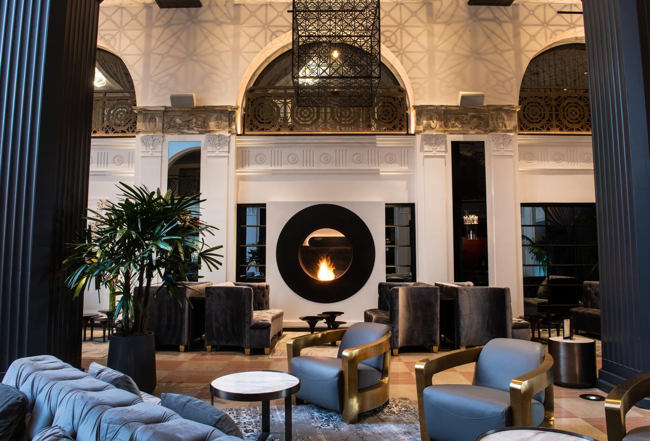 The Mayfair Hotel - thumb 4