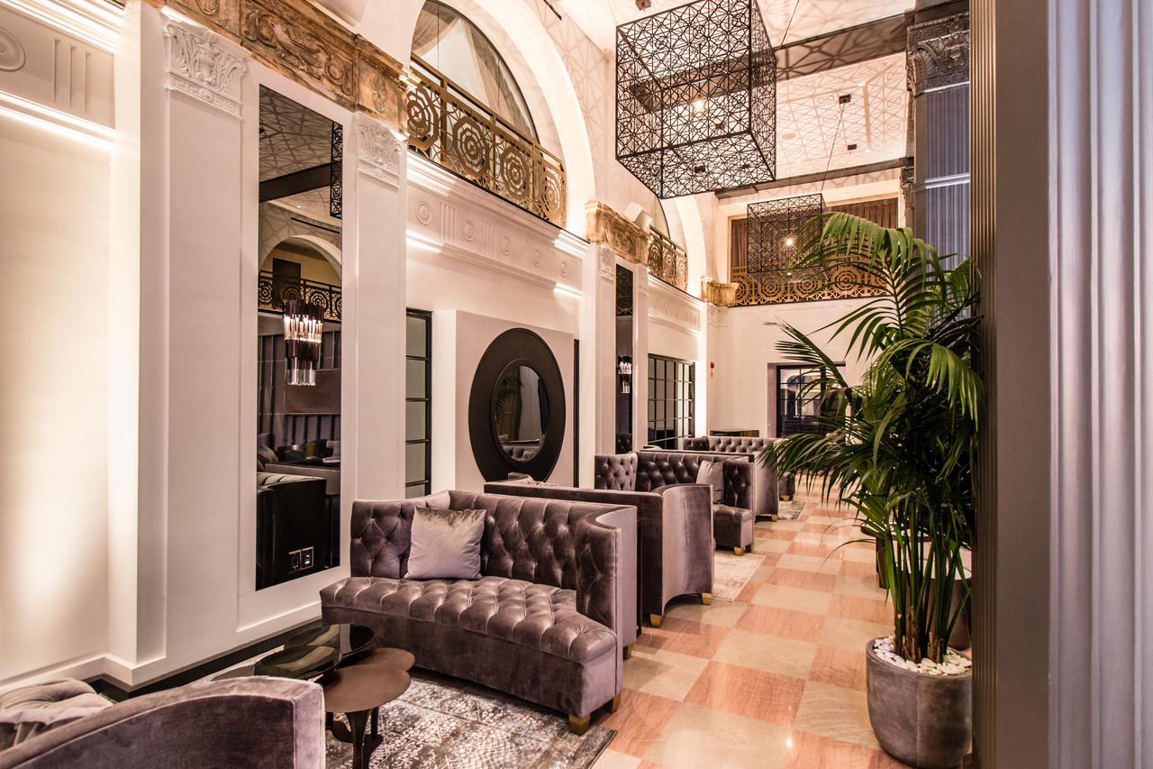 The Mayfair Hotel - thumb 3