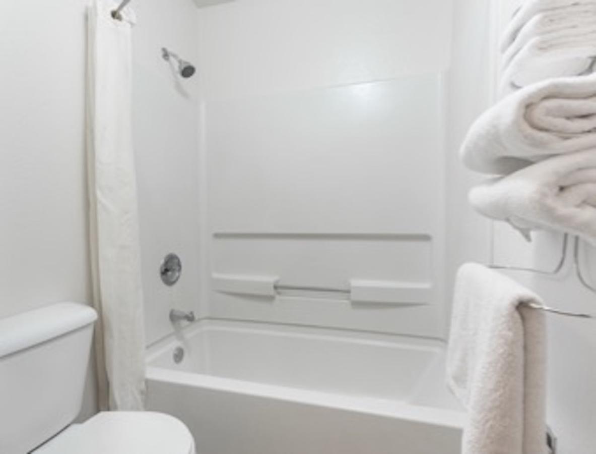 Super 8 By Wyndham Arcata - thumb 24