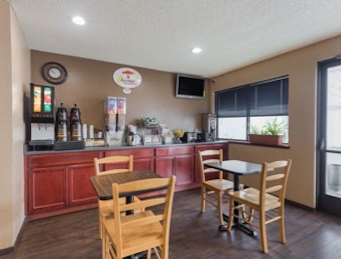 Super 8 By Wyndham Arcata - thumb 18