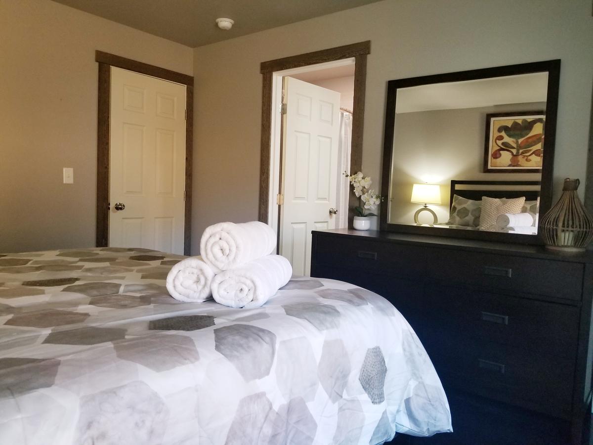 Modern Conveniences In The Wild Alaska! - thumb 7