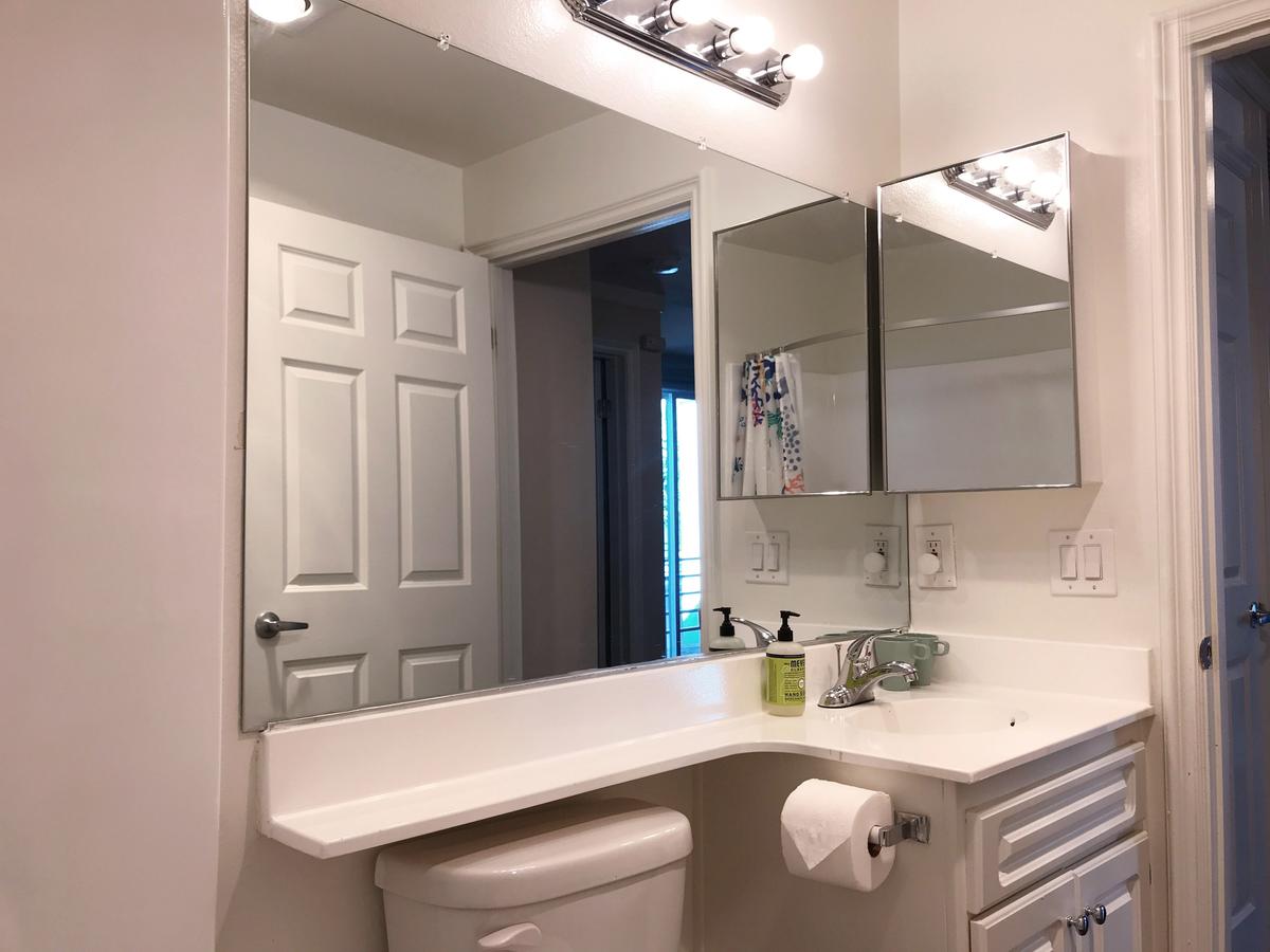 Spacious W Balcony Apartment In Los Angeles C0 - thumb 15
