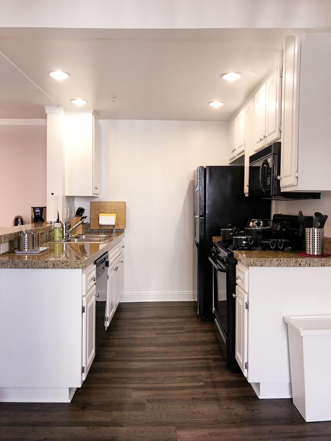 Spacious W Balcony Apartment In Los Angeles C0 - thumb 10