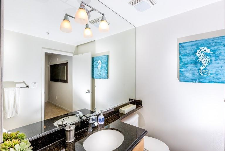 Broadway Apartment #35 - thumb 23