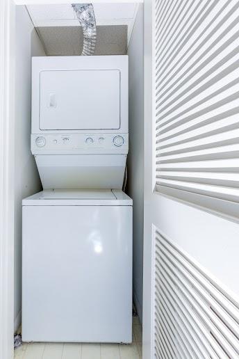 Broadway Apartment #35 - thumb 25